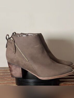 Aqua College Nancy - Taupe Leather Ankle Boots - US 12